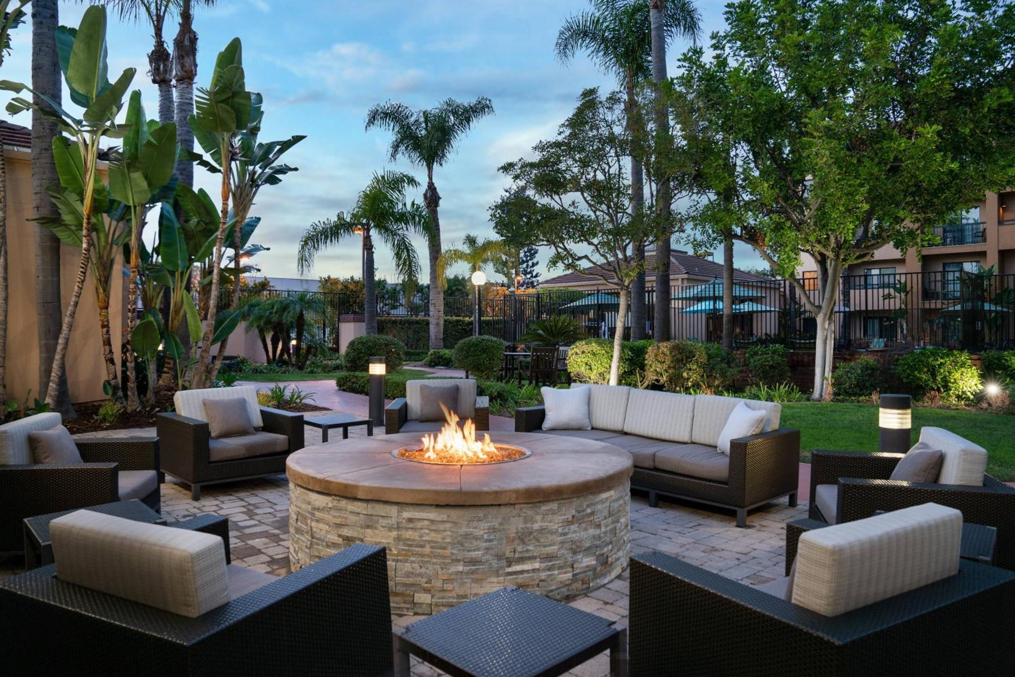 Courtyard Costa Mesa South Coast Metro Otel Santa Ana Dış mekan fotoğraf